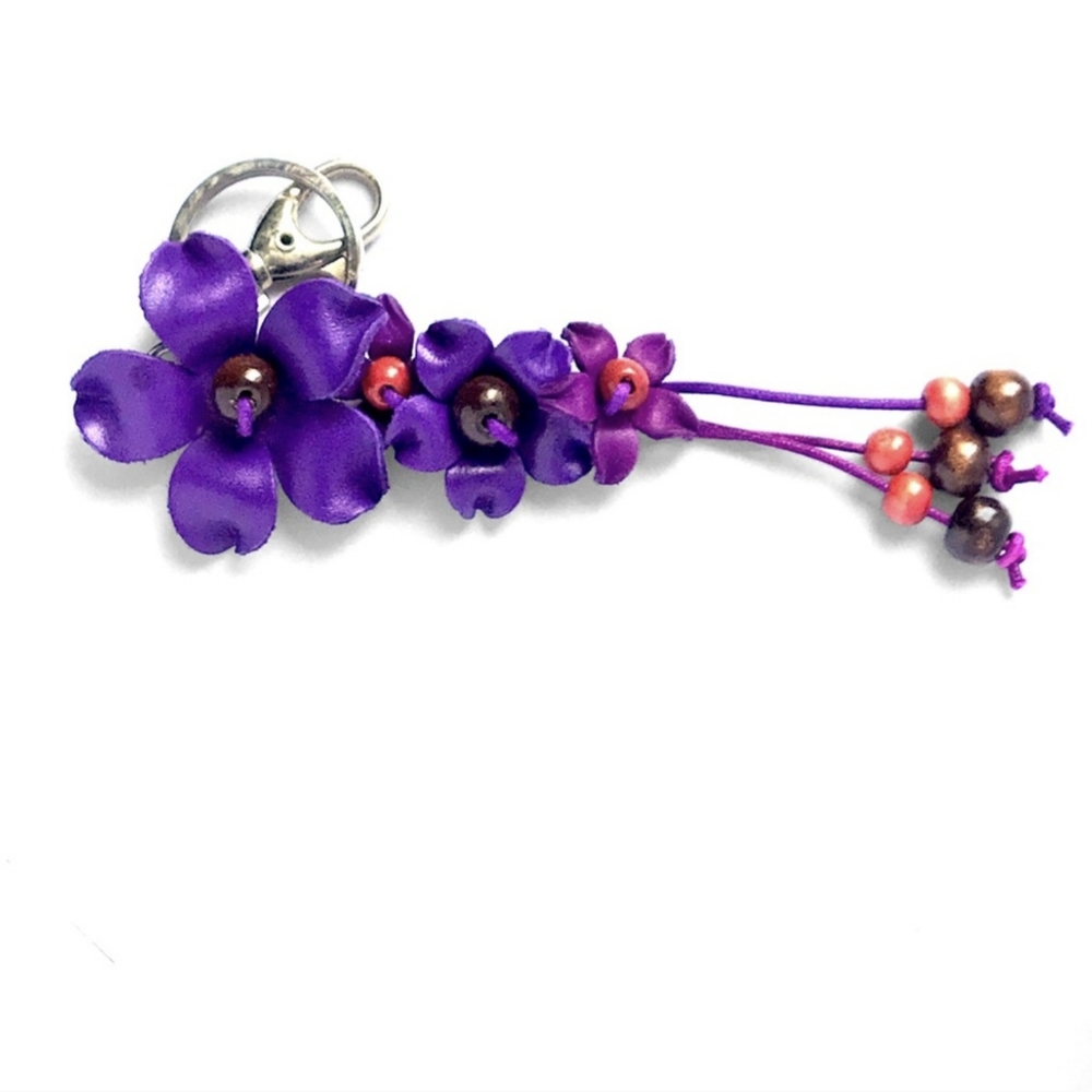 Last ONE! Genuine Leather Handmade Purple Flowers Keychain w/Cute Wooden Beans